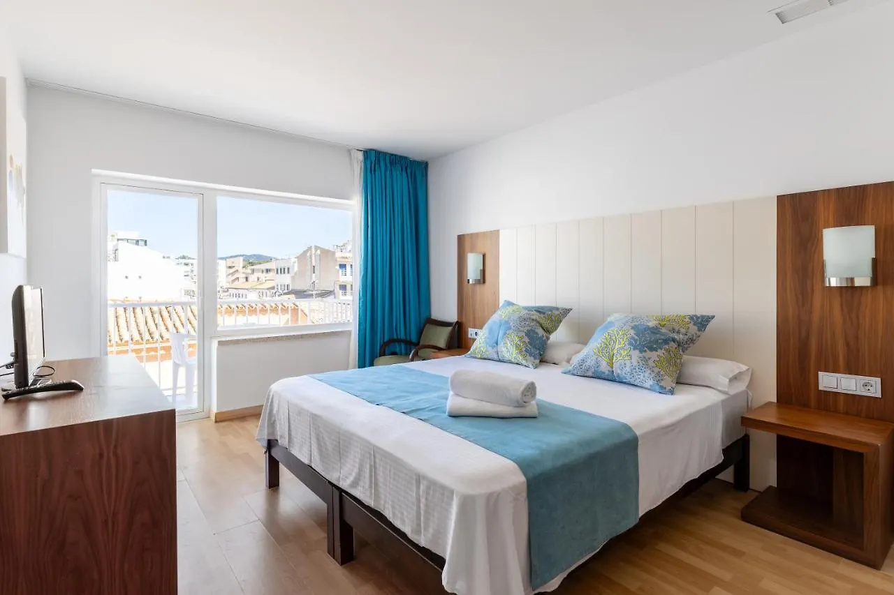 Hostal Neptuno Peguera 3*,