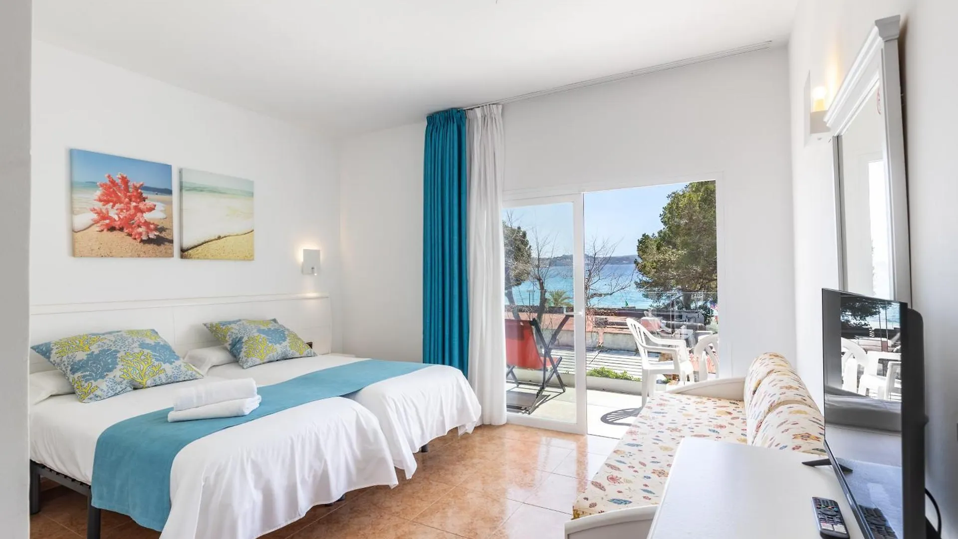 Hostal Neptuno Peguera